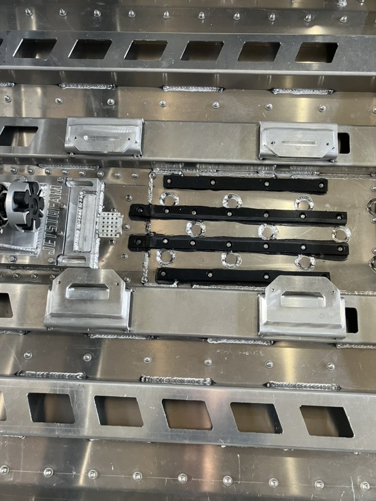 Stringer grid and welds